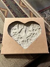 The Pampered Chef Stoneware Spring Wreath Heart Cookie Mold 3rd Seasons NIB picture