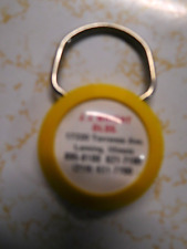 Vintage JJ Wright OLDS Lansing, ILL Round Yellow KeyChain picture