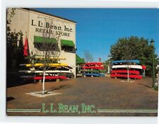 Postcard L. L. Bean Inc. Retail Store, Freeport, Maine picture