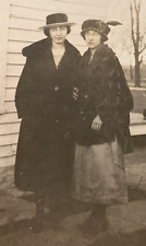 1920s Fashionable Women Ladies Coats Hat w/ Feather House Original Photo P11s5 picture