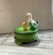 Mother duck and duckling music box 