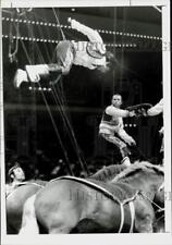 1977 Press Photo Ringling Bros., Barnum and Bailey Circus performers. picture