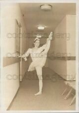 1973 Press Photo Sugar Plum Fairy Anne Burton Leg Lift Charlotte NC Symphony picture