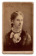ANTIQUE CDV C. 1880s A.W. ANDERSSON GORGEOUS YOUNG LADY HAVERHILL MASSACHUSETTS picture