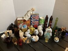 Vintage Avon perfume decanters/soaps/lotions 27 Pieces picture