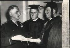 1946 Press Photo US Army general gets honorary degree from Pennsylvania college picture