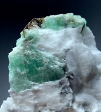 225 Carat Natural Superb Green Emerald Crystal Specimen From Afghanistan picture