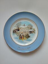Vintage 1977 Avon 5th Edition Christmas Collectors Plate By Wedgwood  England picture
