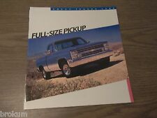 MINT 1986 CHEVROLET CHEVY FULL-SIZE PICKUP 16 PAGE SALES BROCHURE (BOX 260) picture
