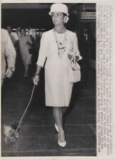 HOLLYWOOD BEAUTY ELIZABETH TAYLOR CANDID STUNNING PORTRAIT 1962 ORIG Photo C33 picture