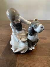 **** LLADRO CHOW TIME GIRL WITH DOG GLAZED FIGURINE #1334  **** picture