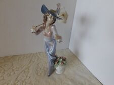 STUNNING LLADRO SPAIN FIGURE #6279 FLOWERS OF PARIS LADY WITH PARASOL + FLOWERS picture