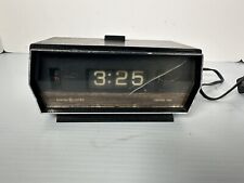 Vintage Rotating Flip Clock GE 8141 General Electric Clock & Alarm - Works picture