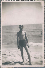 Beefcake Bulge Shirtless Man Trunks Gay Interest Vintage Snapshot Photo picture