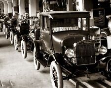 1926 FORD MODEL T ASSEMBLY LINE Photo   (214-R) picture