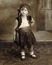 1920s GYPSY CHILD PHOTO (175-o ) picture