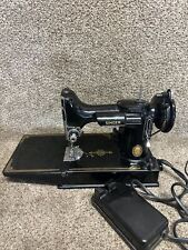 1951 SINGER 221 FEATHERWEIGHT SEWING MACHINE -With Pedal & Case NMint Condition picture