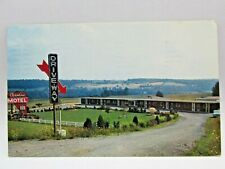Postcard~Camillus New York~Motel Caroline~Routes 5 and 20~Neon Sign~Posted 1958 picture