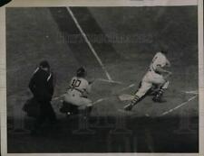 1936 Press Photo Brooklyn Dodgers vs NY Giants at Polo Grounds picture