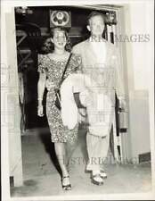 Press Photo Diana Barrymore met by her fiancé, John Howard, at Logan Airport picture