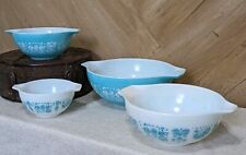 Set of 4 Nesting Pyrex Amish Butterprint Robin Egg Blue & White Mixing Bowls picture