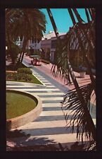 POSTCARD : FLORIDA - MIAMI FL - LINCOLN ROAD MALL ON MIAMI BEACH 1969 picture