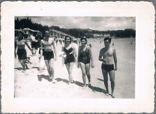 1950s Affectionate Men Trunks Bulge Pretty Women Bikini Beach Gay int Vint Photo picture