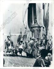 1941 Penh Cambodia Funeral Procession For King Sisovas Monivon Press Photo picture