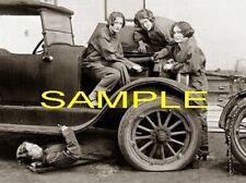 1920s GIRL MECHANICS WORKING ON VINTAGE CAR 8.5x11 PHOTO picture