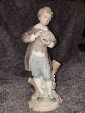 Vintage Lladro Doncel with Roses #4757 Retired Porcelain Figurine picture