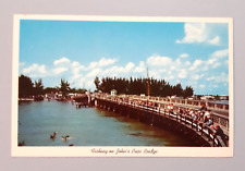 Vtg Postcard St Petersburg Florida - JOHN'S PASS BRIDGE AT HOLIDAY ISLES Fishing picture
