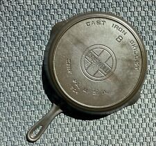 Vintage Griswold #8 cast iron skillet with heat ring. Cleaned and Seasoned. picture