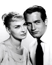PAUL NEWMAN WITH WIFE JOANNE WOODWARD - 8X10 PHOTO (ZZ-006) picture