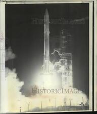 1973 Press Photo Atlas-Centaur Rocket Carrying Pioneer 11 Spacecraft to Jupiter picture