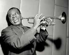 LOUIS ARMSTRONG LEGENDARY JAZZ TRUMPETEER SINGER -  8X10 PHOTO (DD-177) picture