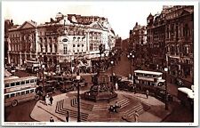 London Piccadilly Circus London England Broadway & Historical Figures Postcard picture