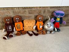 Hershey Park World Plush Lot of 6 picture