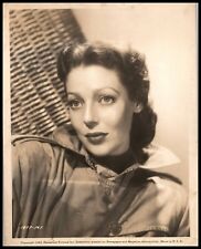 Hollywood Beauty LORETTA YOUNG STYLISH POSE PORTRAIT 1943 ORIGINAL Photo 609 picture