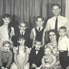 OA Photograph Family Portrait Of 10 With * Children 1960's Boys Girls  Kids picture