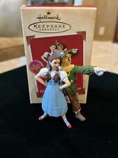 2002 Hallmark Keepsake Ornament, Dorothy And Scarecrow, Wizard Of Oz picture