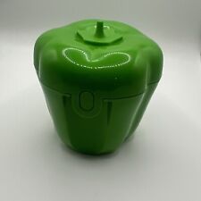 TUPPERWARE  GREEN BELL PEPPER KEEPER - New - Never Used picture