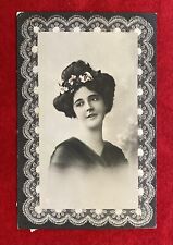 1912-14c **DRESSED-UP-YOUNG-WOMAN-POSING** {BEAUTIFUL-GRAPHICS} POSTCARD+ERROR picture