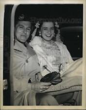1944 Press Photo Lt. Edward Brooke Lee Jr. and Bride Camilla Sewall Edge picture