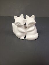 Fox White Modern Hugging Salt & Pepper Shakers Ceramic picture