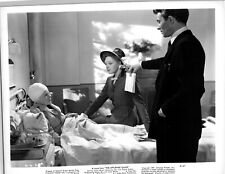 James Mason + Rosamund John in The Upturned Glass (1947) ORIGINAL  PHOTO M 2 picture