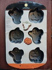 Wilton Halloween Ghost and Pumpkin Mini Cake Pan, 6-Cavity picture