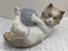 Vintage 1978 LLADRO NAO Daisa Kitten/ Cat Playing with Yarn Porcelain Figurine picture
