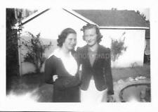 WOMEN FROM THEN Vintage Snapshot SMALL FOUND PHOTO bw   012 14 Z picture