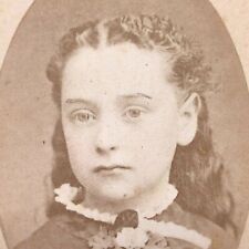 Victorian Photo Beautiful Young Girl Antique Carte De Visite CDV 1860s-70s Early picture