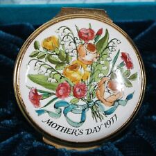 HALCYON DAYS BILSTON & BATTERSEA 3RD ANNUAL 1977 MOTHER'S DAY ENAMEL BOX MINT picture